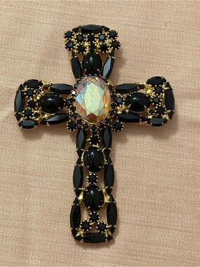 Alice caviness cross